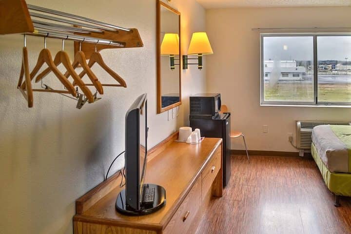 Room 7 of 40