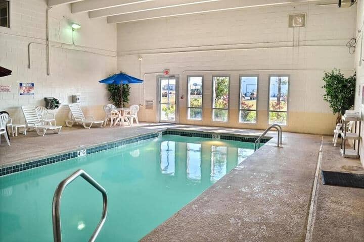 Pool 31 of 40